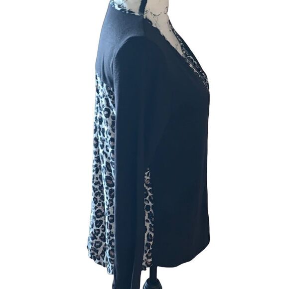 reCreation black & animal print long sleeve layered sweater medium - Picture 10 of 11